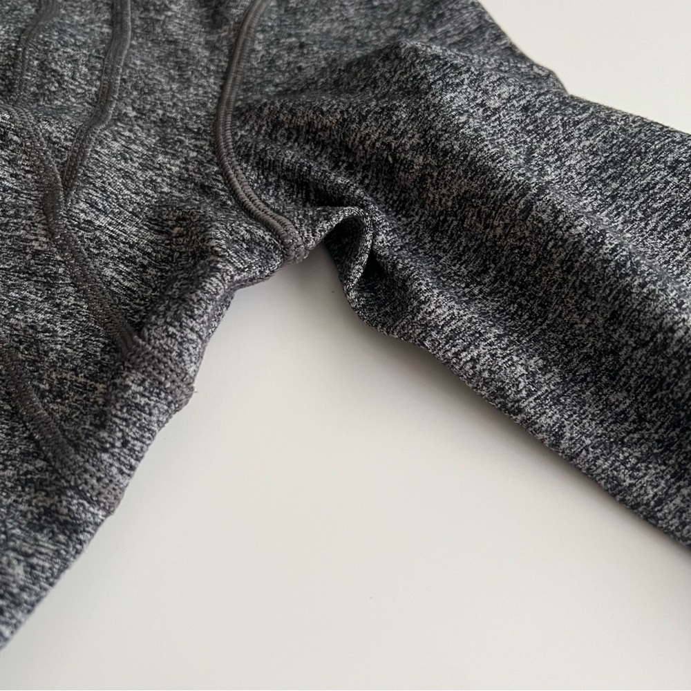 Lululemon define jacket, heather gray, size 6 - Picture 13 of 15